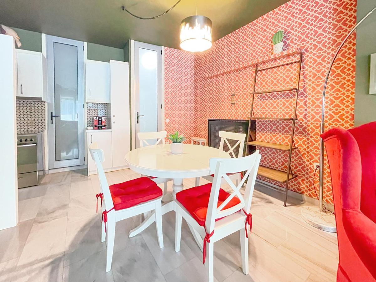 Loft 1 Bedroom Apartment In The Heart Of 아테네 외부 사진